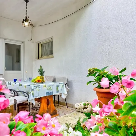 Brnic 1 Apartment Jadranovo